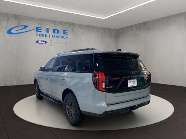 2026 Glacier Gray Metallic Tri-Coat Ford Expedition Tremor 4X4 SUV