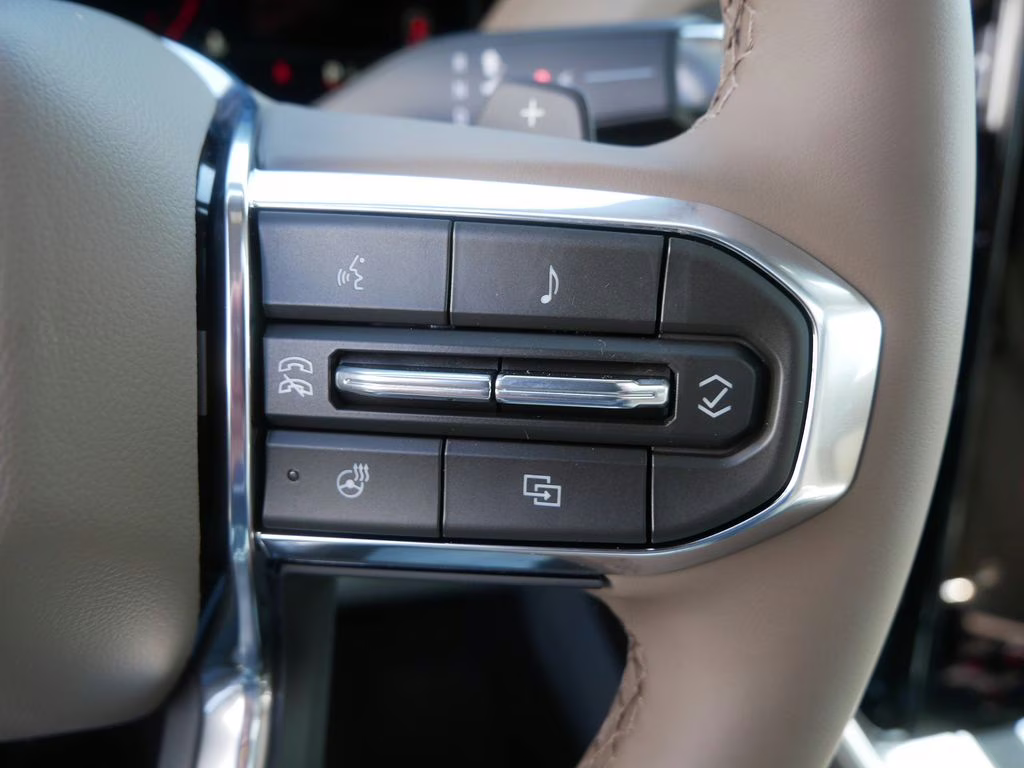 2026 Glacier White Tricoat GMC Yukon XL Denali 4X4 SUV