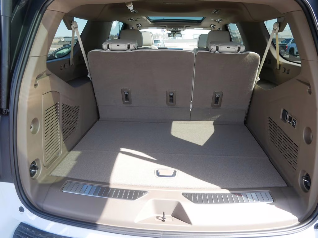 2026 Glacier White Tricoat GMC Yukon XL Denali 4X4 SUV