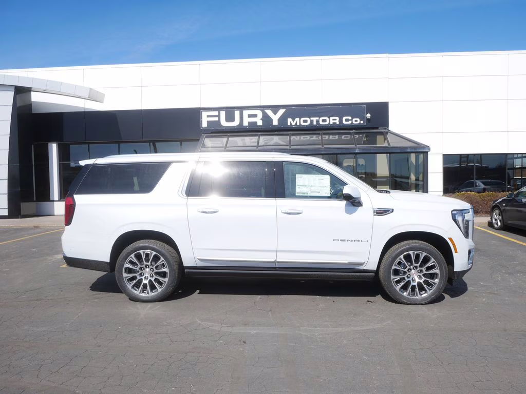 2026 Glacier White Tricoat GMC Yukon XL Denali 4X4 SUV