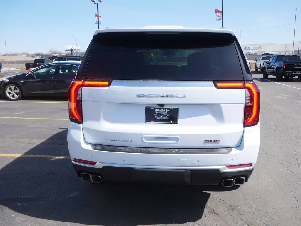 2026 Glacier White Tricoat GMC Yukon XL Denali 4X4 SUV