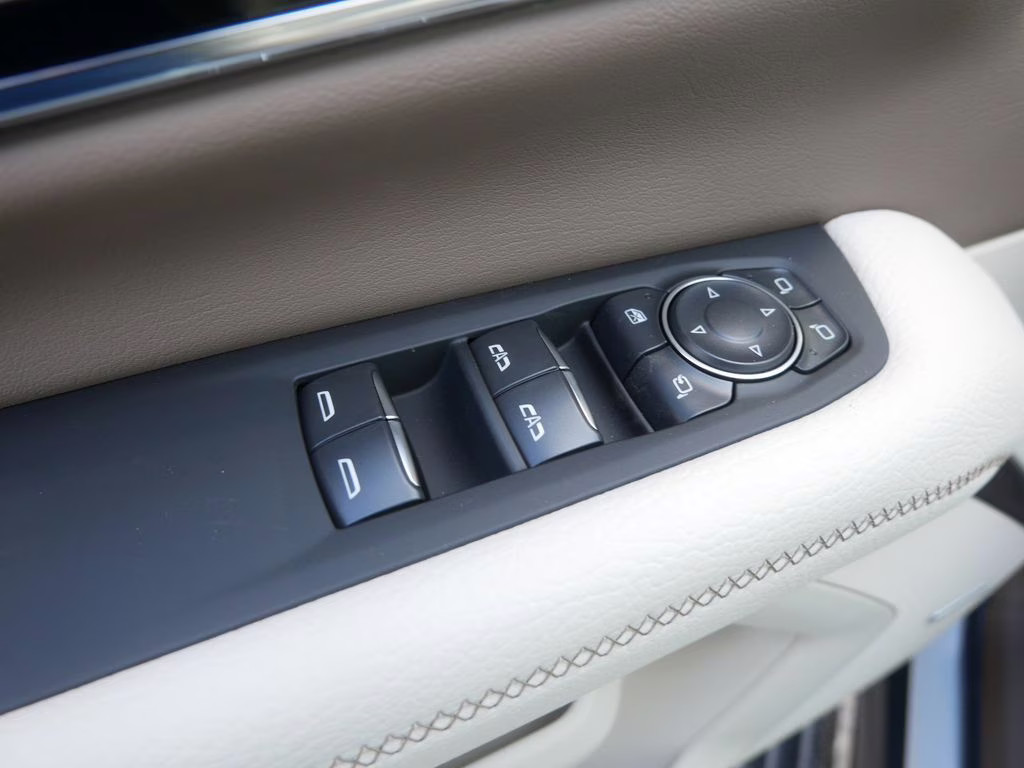 2026 Glacier White Tricoat GMC Yukon XL Denali 4X4 SUV