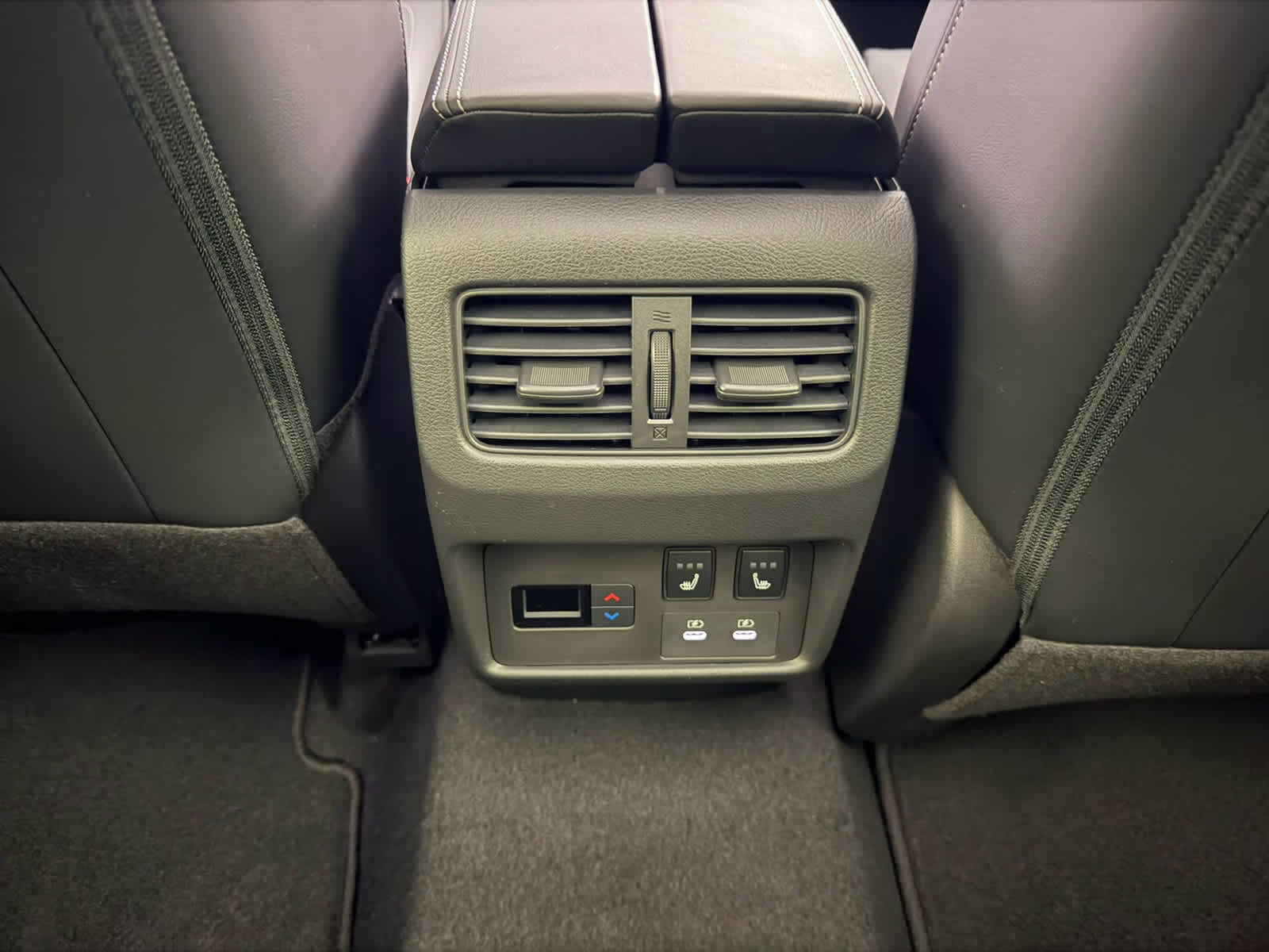 2026 Champagne Silver Metallic Nissan Rogue Platinum AWD SUV