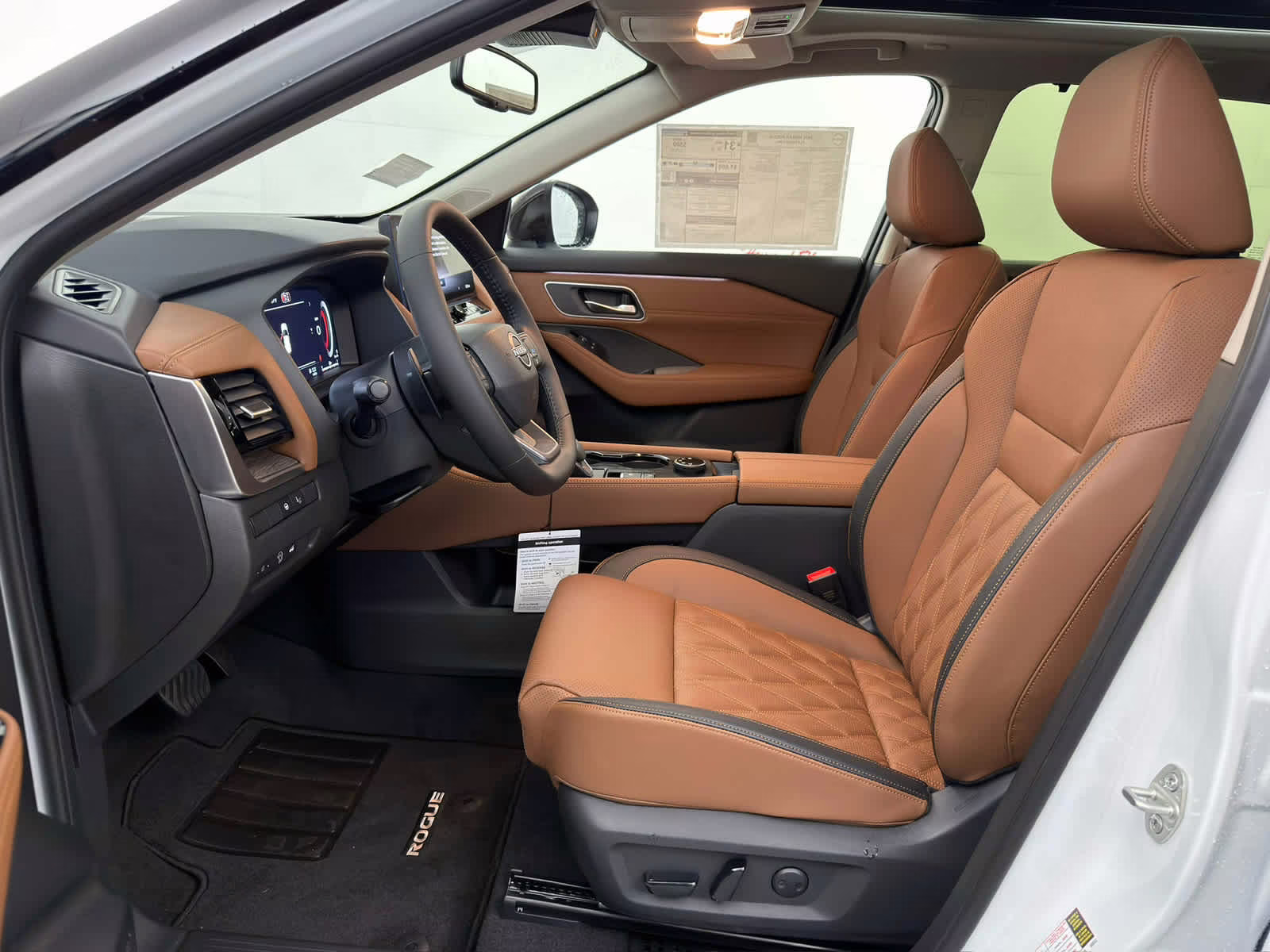 2026 Everest White Pearl/Super Black Nissan Rogue Platinum AWD SUV