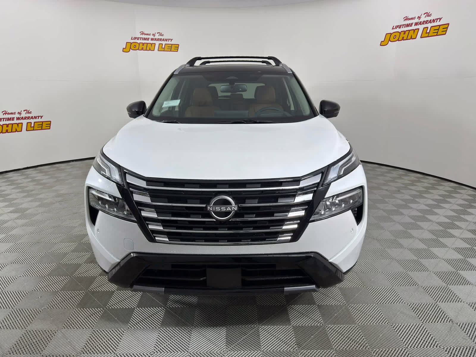 2026 Everest White Pearl/Super Black Nissan Rogue Platinum AWD SUV