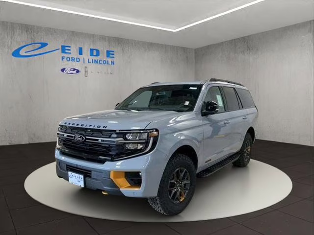 2026 Glacier Gray Metallic Tri-Coat Ford Expedition Tremor 4X4 SUV