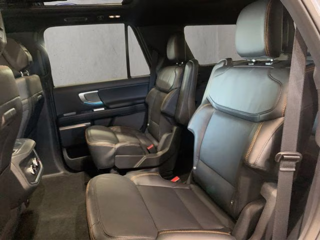 2026 Glacier Gray Metallic Tri-Coat Ford Expedition Tremor 4X4 SUV