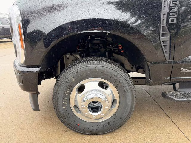 2026 Agate Black Metallic Ford Super Duty F-350 DRW XL 4X4 Truck