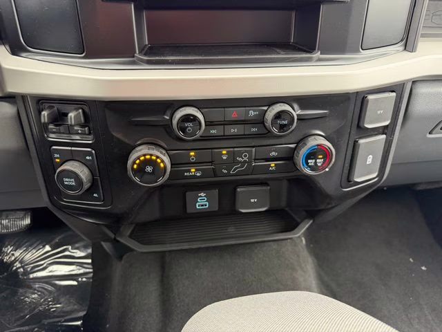 2026 Agate Black Metallic Ford Super Duty F-350 DRW XL 4X4 Truck