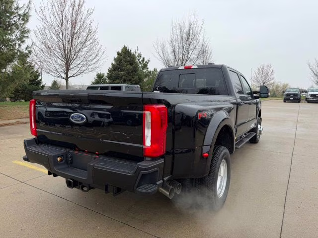 2026 Agate Black Metallic Ford Super Duty F-350 DRW XL 4X4 Truck