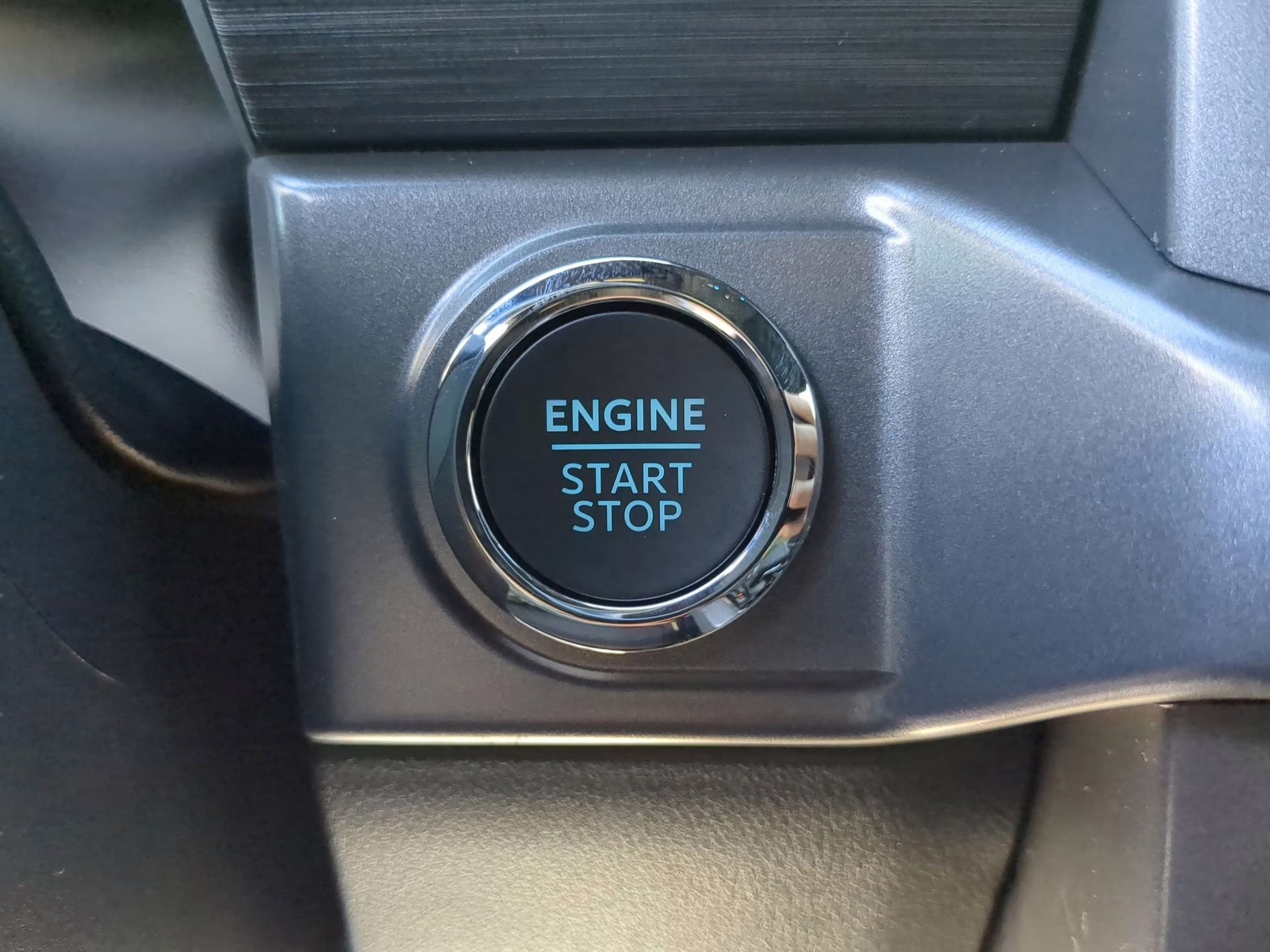 2026 Antimatter Blue Metallic Ford F-150 XLT Crew Cab Pickup 4X4 Truck