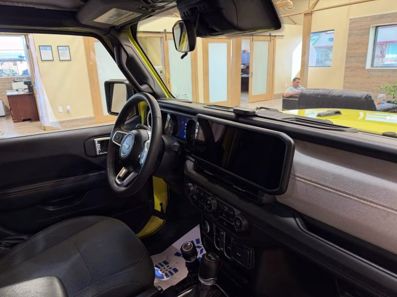 2024 Jeep Wrangler 4 Door Sahara Sport Utility 4D 4X4