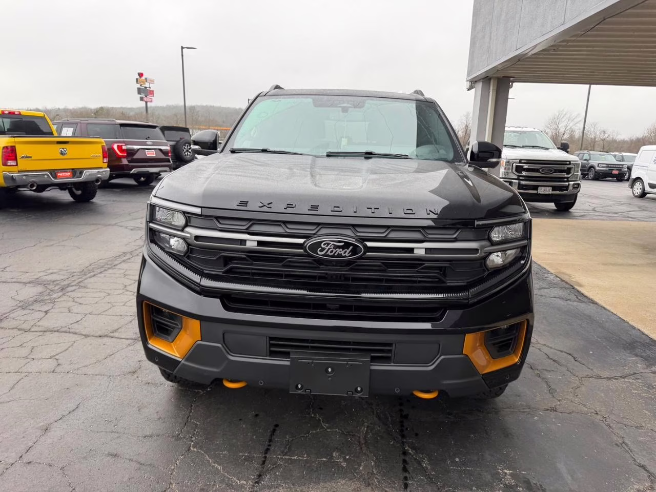 2026 Agate Black Metallic Ford Expedition Tremor 4X4 SUV