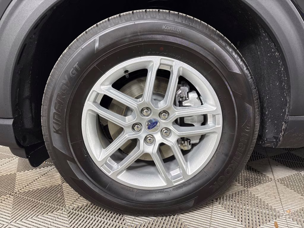 2026 Black Metallic Ford Explorer Active RWD SUV