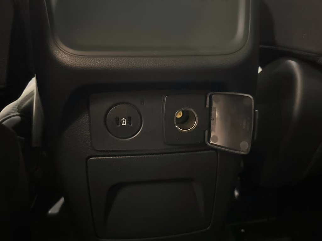 2026 Agate Black Metallic Ford Explorer Active RWD SUV