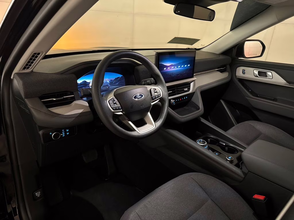 2026 Agate Black Metallic Ford Explorer Active RWD SUV