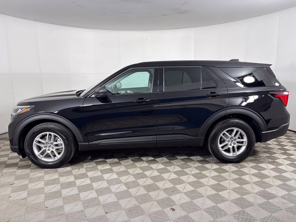 2026 Black Metallic Ford Explorer Active RWD SUV