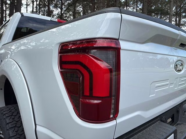 2026 Oxford White Ford F-150 Lariat BLACK WIDOW 4X4 Truck
