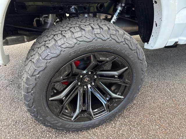 2026 Oxford White Ford F-150 Lariat BLACK WIDOW 4X4 Truck