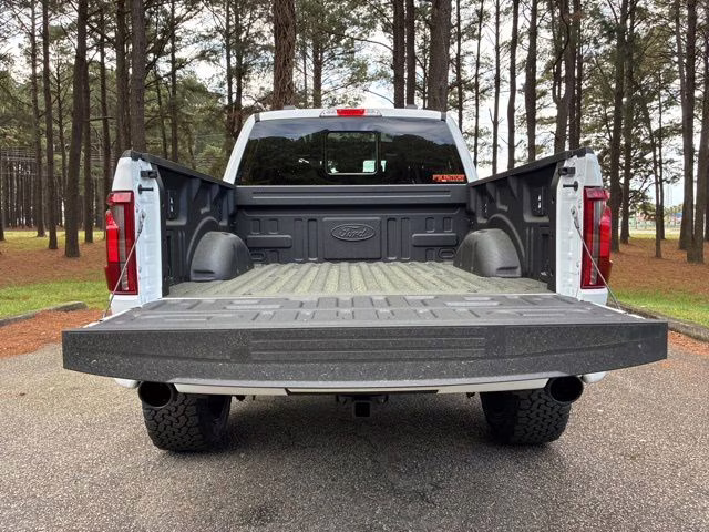 2026 Oxford White Ford F-150 Lariat BLACK WIDOW 4X4 Truck