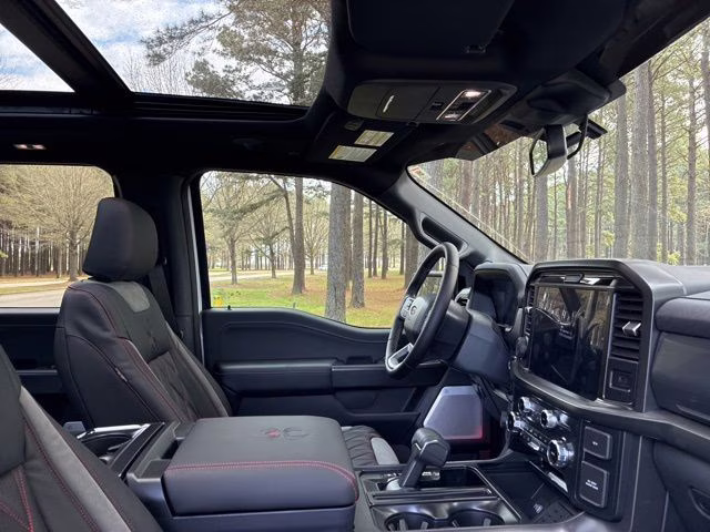 2026 Oxford White Ford F-150 Lariat BLACK WIDOW 4X4 Truck