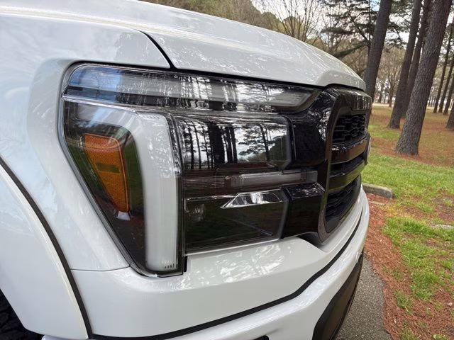 2026 Oxford White Ford F-150 Lariat BLACK WIDOW 4X4 Truck