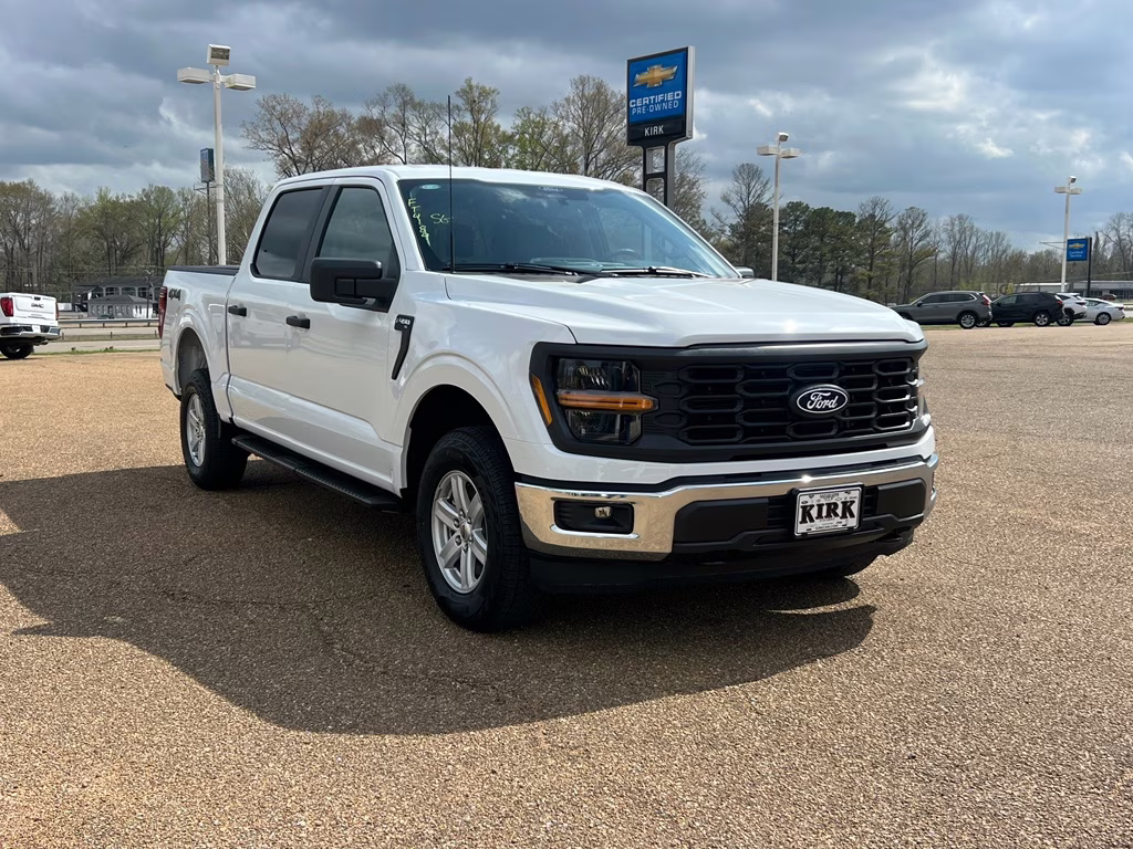 2026 Oxford White Ford F-150 XL 4X4 Truck