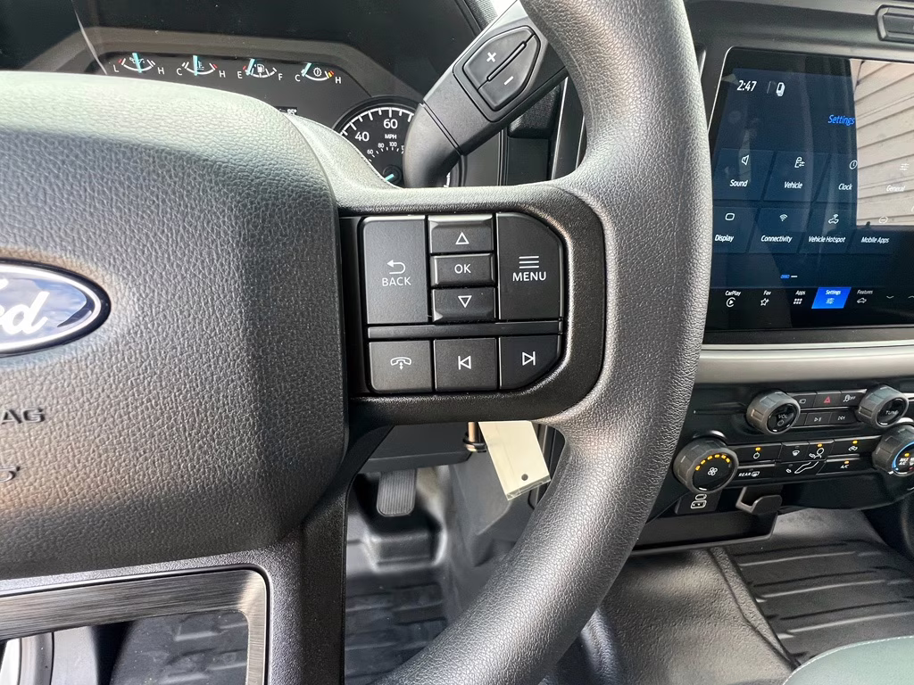 2026 Oxford White Ford F-150 XL 4X4 Truck
