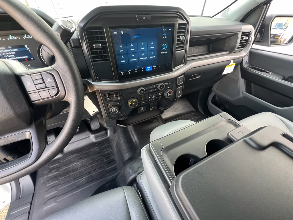 2026 Oxford White Ford F-150 XL 4X4 Truck