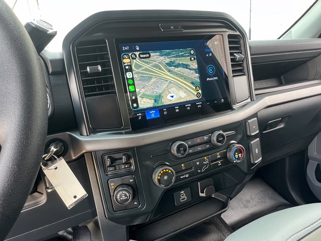 2026 Oxford White Ford F-150 XL 4X4 Truck