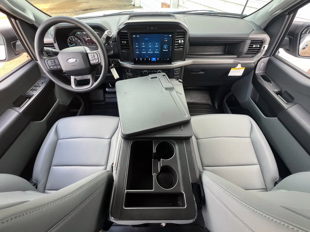 2026 Oxford White Ford F-150 XL 4X4 Truck