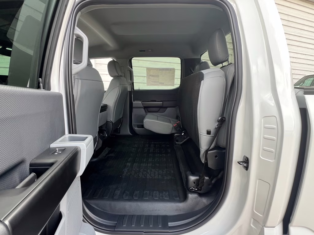 2026 Oxford White Ford F-150 XL 4X4 Truck