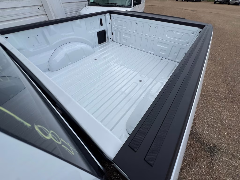 2026 Oxford White Ford F-150 XL 4X4 Truck