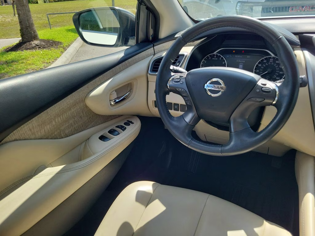 2021 Pearl White Tricoat Nissan Murano SV FWD SUV