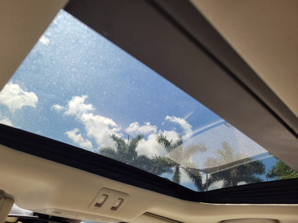 2021 Pearl White Tricoat Nissan Murano SV FWD SUV