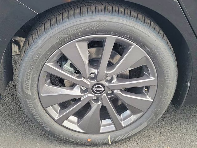 2026 Super Black Nissan Sentra SL FWD Sedan