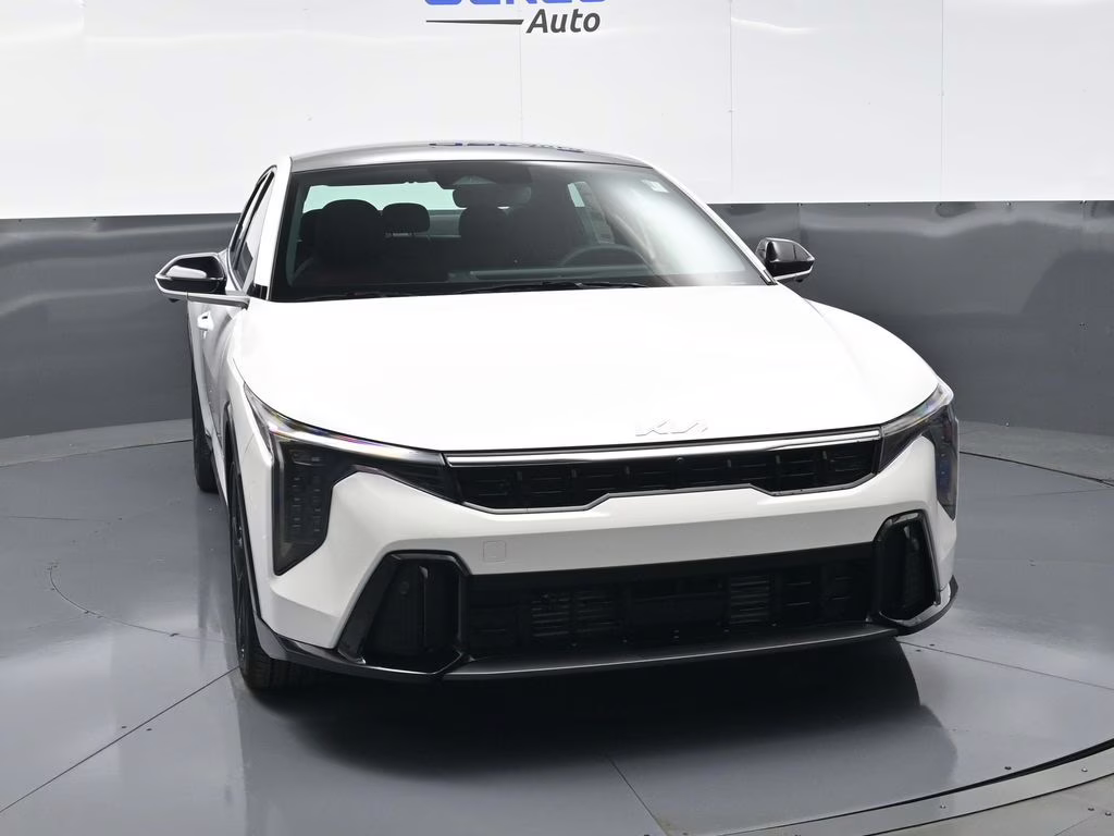 2026 Snow White Pearl Kia K4 GT-Line Turbo FWD Sedan