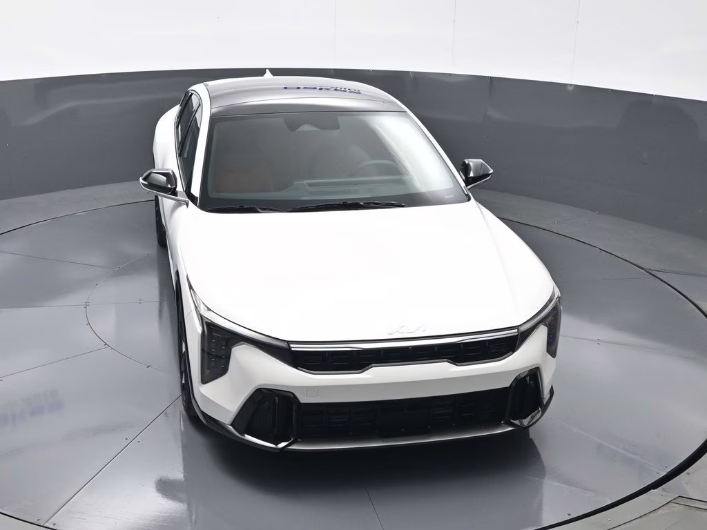 2026 Snow White Pearl Kia K4 GT-Line Turbo FWD Sedan