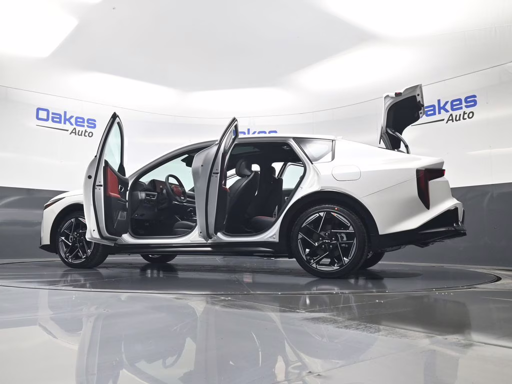 2026 Snow White Pearl Kia K4 GT-Line FWD Sedan