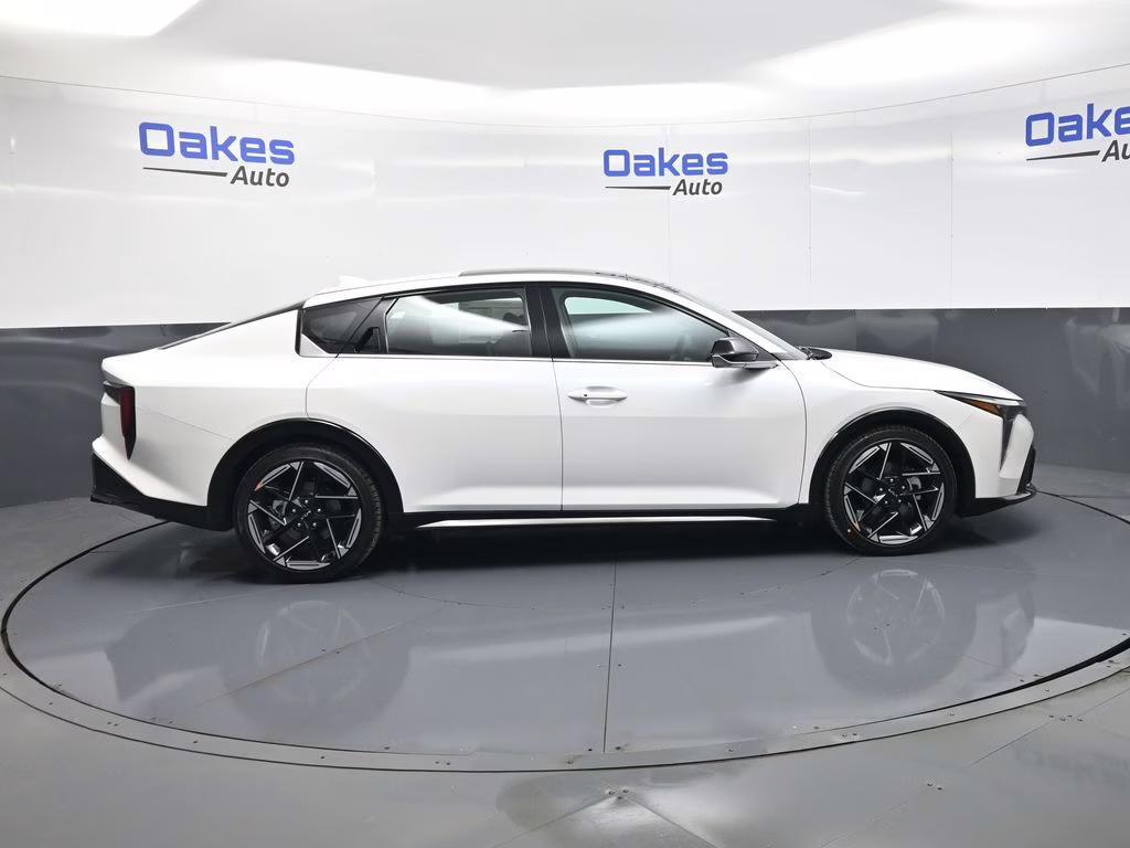 2026 Snow White Pearl Kia K4 GT-Line FWD Sedan