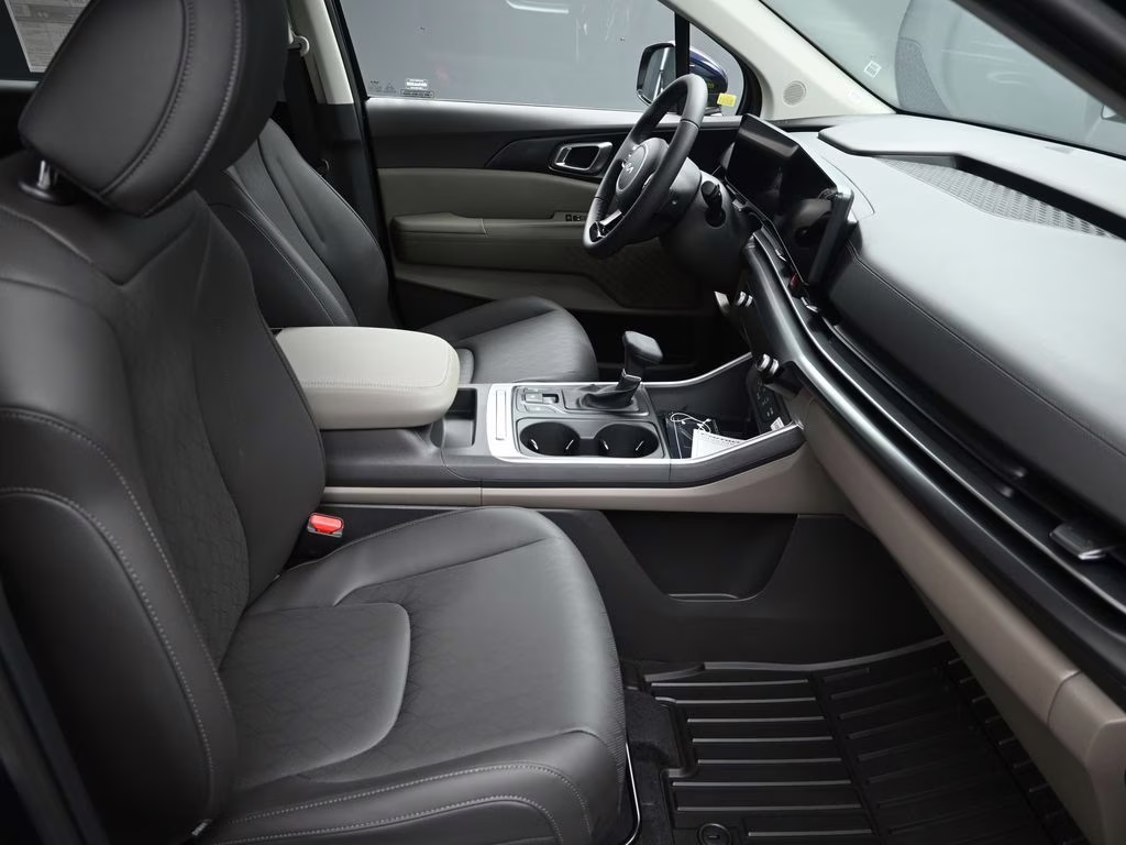 2026 Deep Chroma Blue Kia Carnival LXS FWD Van