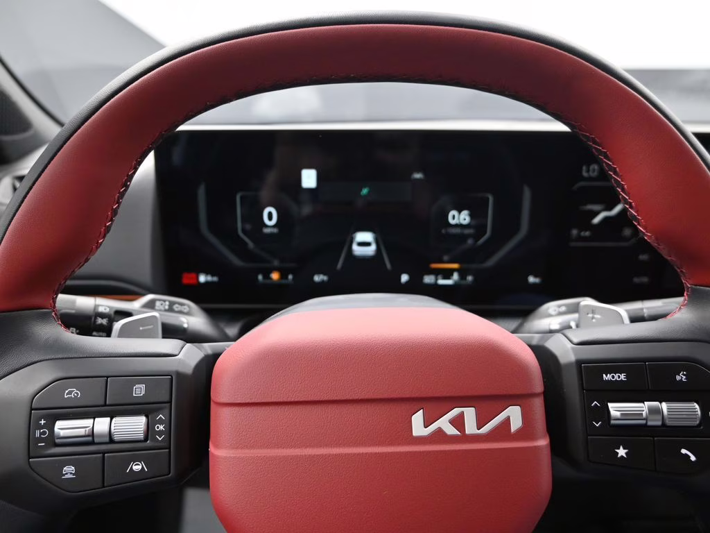 2026 Snow White Pearl Kia K4 GT-Line Turbo FWD Sedan