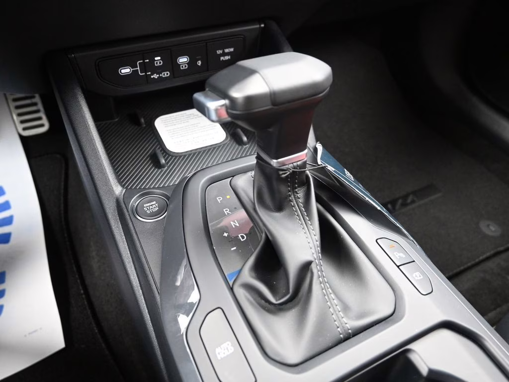 2026 Snow White Pearl Kia K4 GT-Line Turbo FWD Sedan