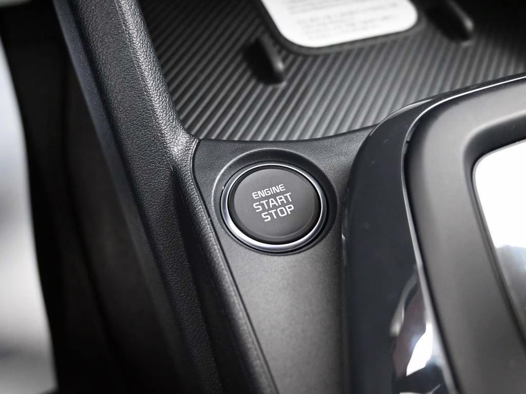 2026 Snow White Pearl Kia K4 GT-Line Turbo FWD Sedan