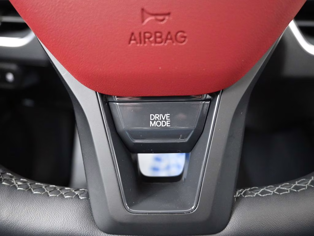 2026 Snow White Pearl Kia K4 GT-Line Turbo FWD Sedan