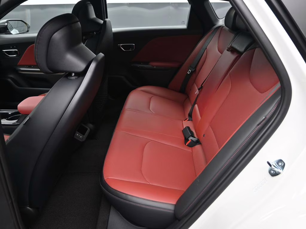 2026 Snow White Pearl Kia K4 GT-Line Turbo FWD Sedan