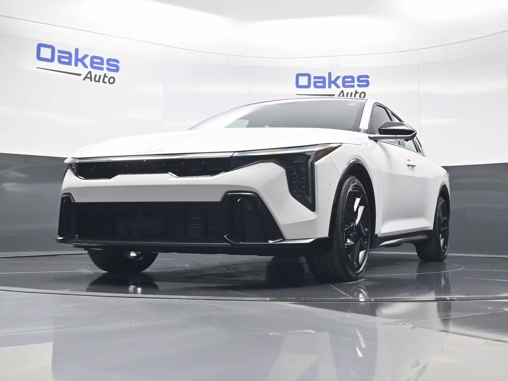 2026 Snow White Pearl Kia K4 GT-Line Turbo FWD Sedan