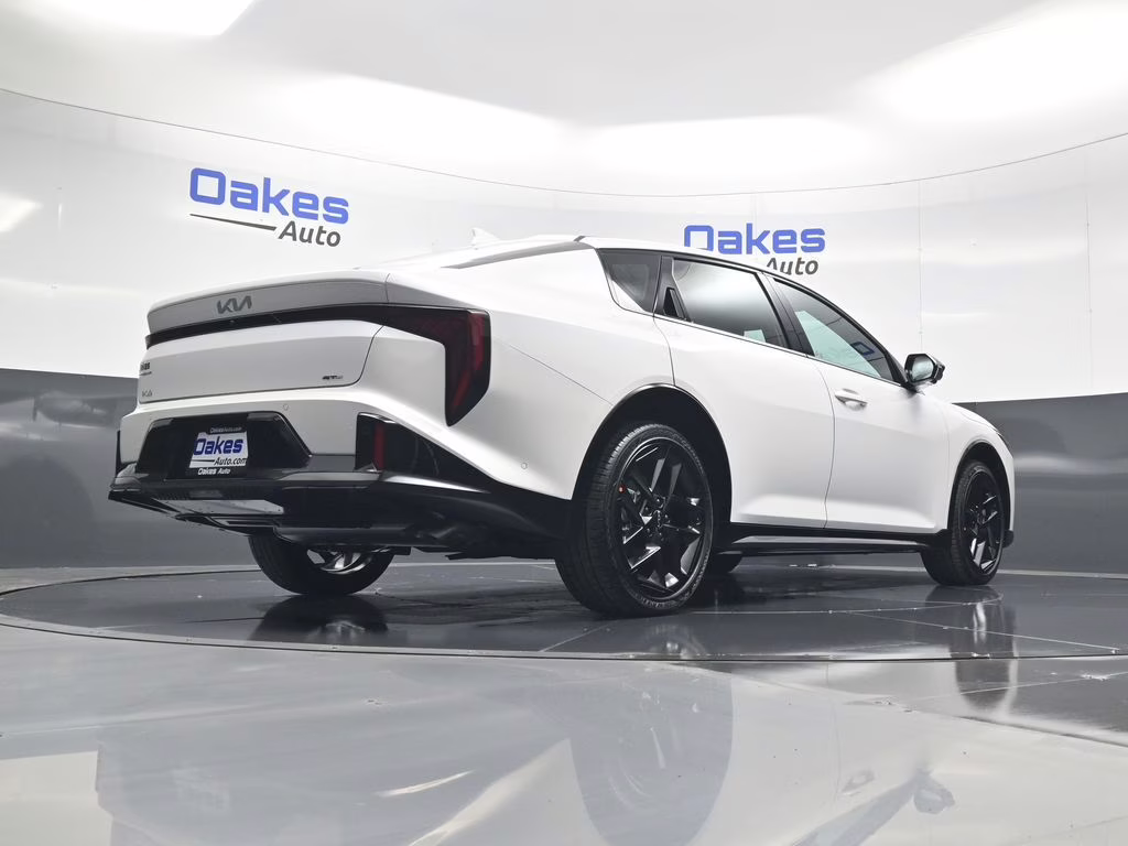 2026 Snow White Pearl Kia K4 GT-Line Turbo FWD Sedan