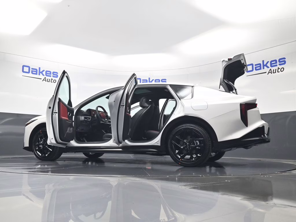 2026 Snow White Pearl Kia K4 GT-Line Turbo FWD Sedan