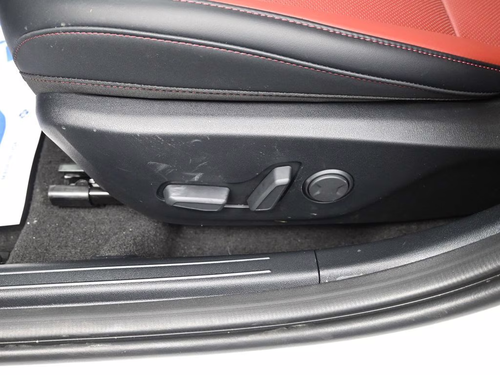 2026 Snow White Pearl Kia K4 GT-Line FWD Sedan